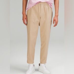 NWOT Lululemon Utilitech Pull-On Classic-Fit Pant 30” SZ L